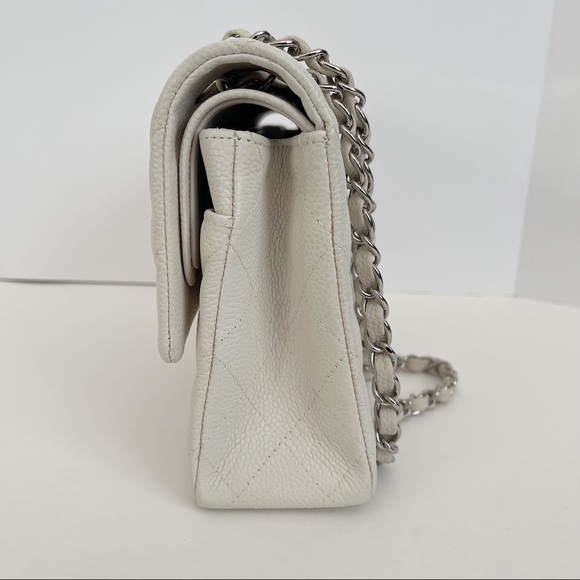 *SOLD* nfs Chanel classic flap in medium - Picture 3 of 17